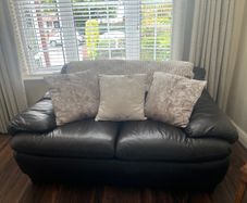 2 seater sofa & 2 armchair's