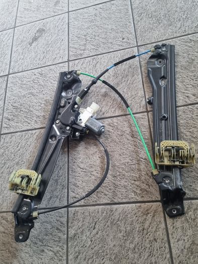 Bmw 5 Series F10 F11 2010-16 Drivers Front Right Door Window Regulator Motor