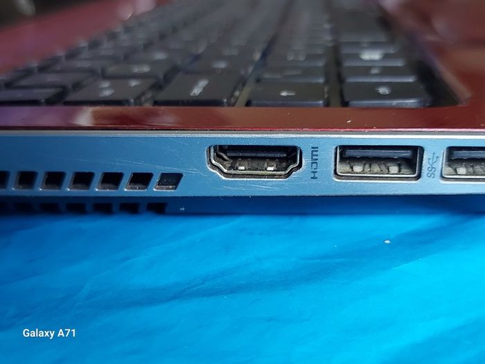 HP Pavillion, Red, AMD A4-5000 APU wiyj Radeo HD Graphics, 1.5GHz,  4GB Ram, 700GB HDD, Windows 10, Microsoft Edge, Chrome