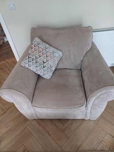 1 seater armchair