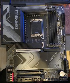Gigabyte z790 gaming x ax Motherboard