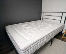 Double (1,90m X 1,30m) bed and mattress
