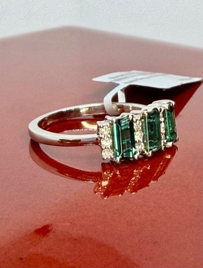 Platinum Diamond 950 Platinum AAA Mutuca Indicolite (Green Tournalines) & Diamond