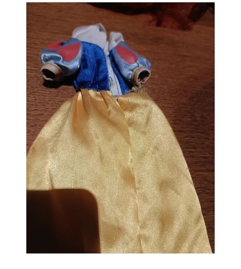 disney sleeping beauty dolls - 2 dolls with extra dress
