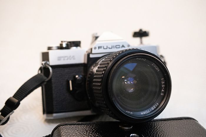 FUJICA STX1 (Vintage 1970's film camera)