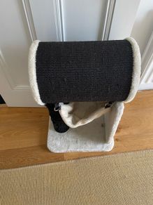 Cat scratch and play post