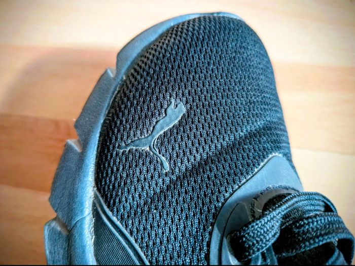 Black Puma Lite runners size 5