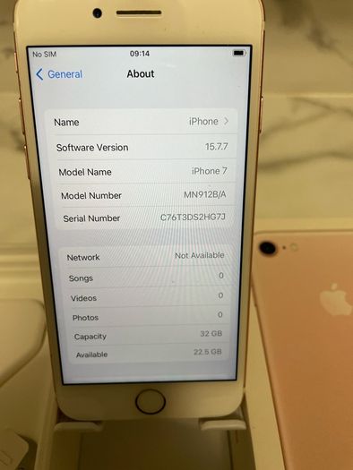 Apple IPhone 7 32 gb Unlocked Rose Gold Boxed