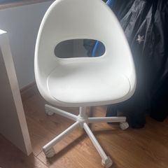 Ikea swivel office chair white