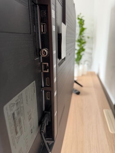 Samsung 43" Smart TV