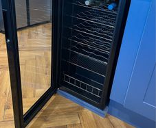 Wine / bar fridge