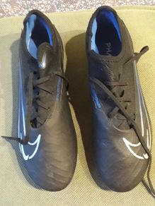 Nike Phantom junior football boots