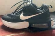 Nike Air Max size 7