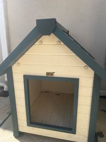 New age Dog house