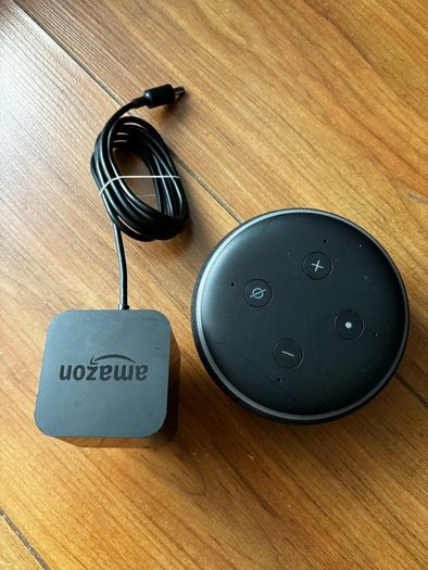 Amazons Alexa Echo Dot 3d Gen.