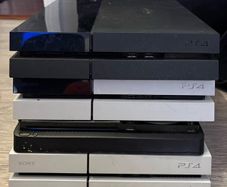 4x PlayStation 4 Gaming Consoles