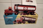 Model  corgi  esso  truck and trailer 1.50  scale