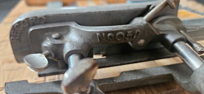 Record 050A combination plane