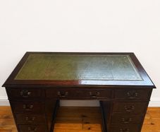 Vintage Partners Pedestal Mahogany desk