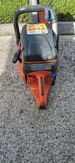 Husquvarna con saw