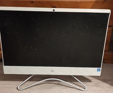 HP 22`` All-in-One Desktop PC  Full HD  Windows 10