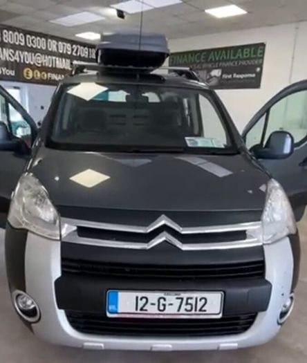 Mini camper Citroen Berlingo Multispace 2012