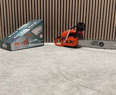 Brand New 55cc Chainsaw