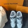 Louis Vuitton trainers Image 3
