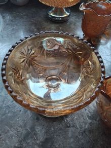 A Gorgeous Vintage 2piece Vintage Carnival Glass Set