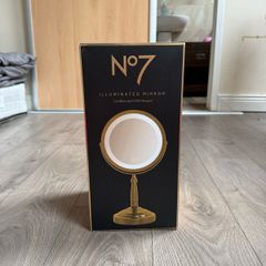 No7 Illuminated Mirror
