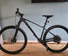 Trek X Caliber 8 Mountain Bike
