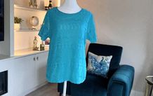 Ladies Green T-shirt from Casamia. Size Medium UK 10 / EU 38