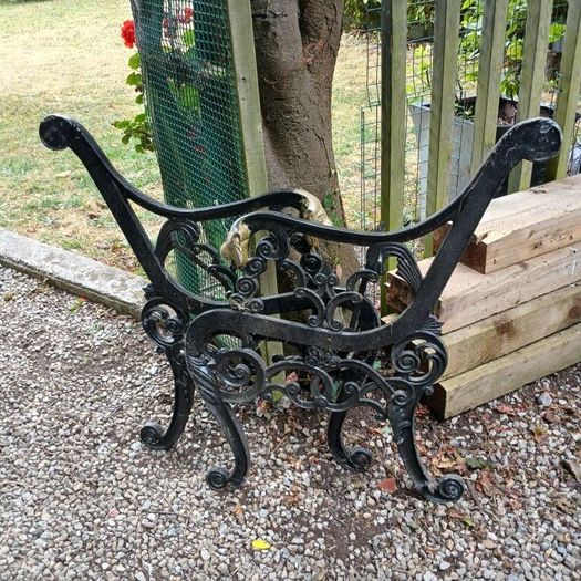 Cast Iron Bench Ends