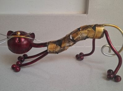 Metal Cat Sculpture