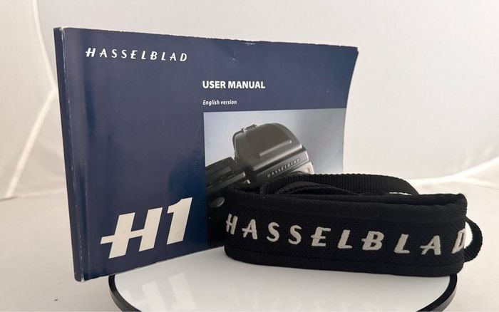 Hasselblad H1 Medium Format Film Camera Kit