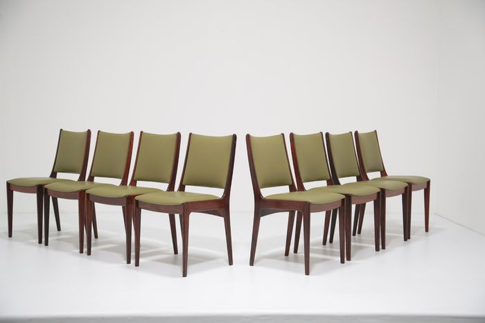 Set of 8 Vintage Danish Rosewood Dining Chairs by Johannes Andersen for Uldum Mobelfabrik, 1960s