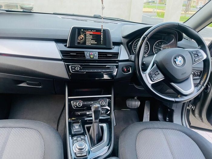 2016 BMW 218i Gran Tourer Automatic (7-Seater).