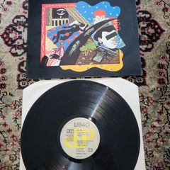 UB40: Labour of Love LP
