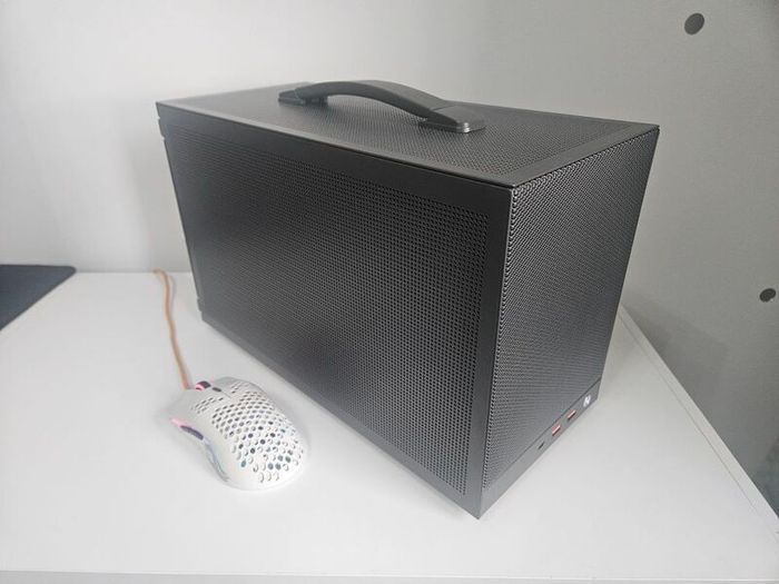 miniITX - AMD Ryzen 7, 32GB ddr5, Nvidia RTX 5060ti, 1tb nvme ssd, 1440p- gaming pc