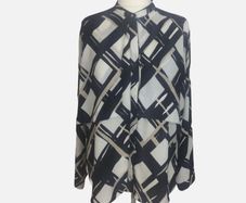 M&S Ladies long sleeve Smart blouse size 18 includes post