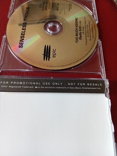 Too much kissing cd single promo Senseless Things