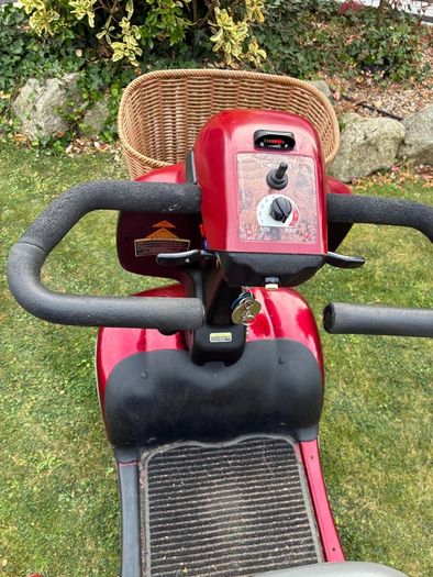 Mobility Scooter Rascal Pioneer