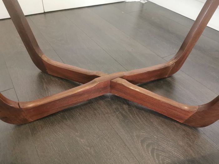 Retro Oval Coffee Table