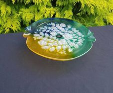 Glass engraved cake stand postage possible