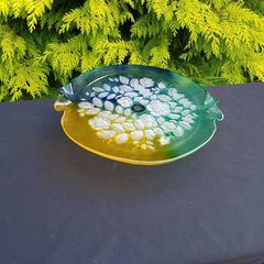 Glass engraved cake stand postage possible