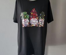 Black Xmas t-shirt with gnomes, Size 0XL / UK16, Brand new