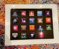 Glass chopping board
