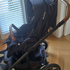 Nuna Mixx Pipa Car Seat & Basinet
