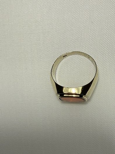 Vintage 8K Yellow Gold Signet Gents Ring Bezel set Carnelian