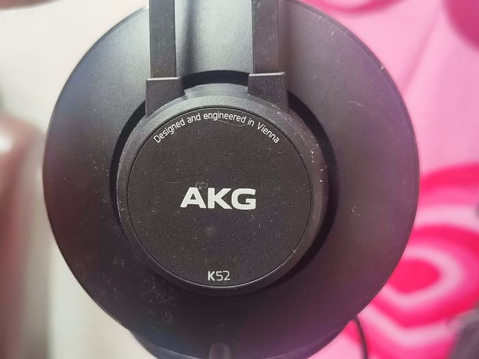 AKG K52 Closed-Back Headphones